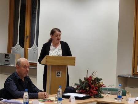  Novoizvoljeni svetniki so prisluhnili poročilu občinske volilne komisije.