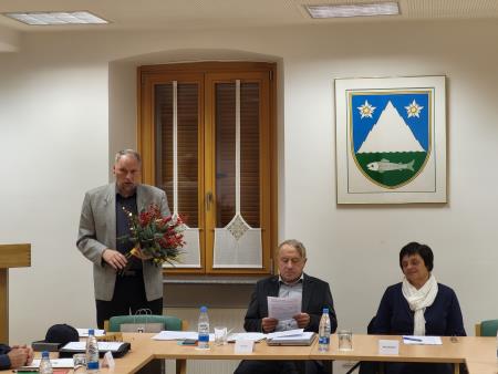 Župan Marko Matajurc, ki bo naslednja štiri leta nadaljeval z vodenjem občine, se je zahvalil za sodelovanje in čestital svetnikom. 