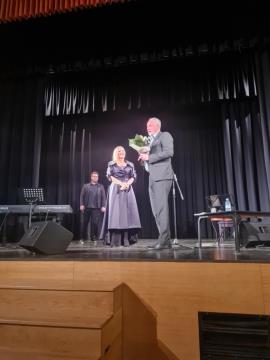 Messenger_creation_66B8FA87-3E46-4802-9F22-68647CDFCE90