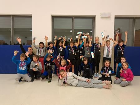 47d8f301-0c3e-49a6-8db5-6266a3e25ee8